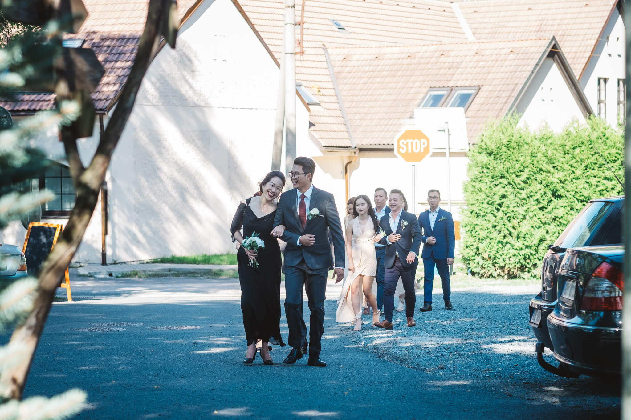 Svatba v Hliněné Baště v Praze Fotograf Vojtěch Láznička